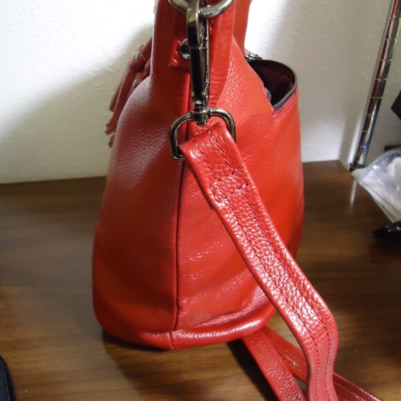 LN Damero Red Leather 2 Way Carry Drawstring Bucket Bag 2 Tassels As Is - Picture 7 of 12